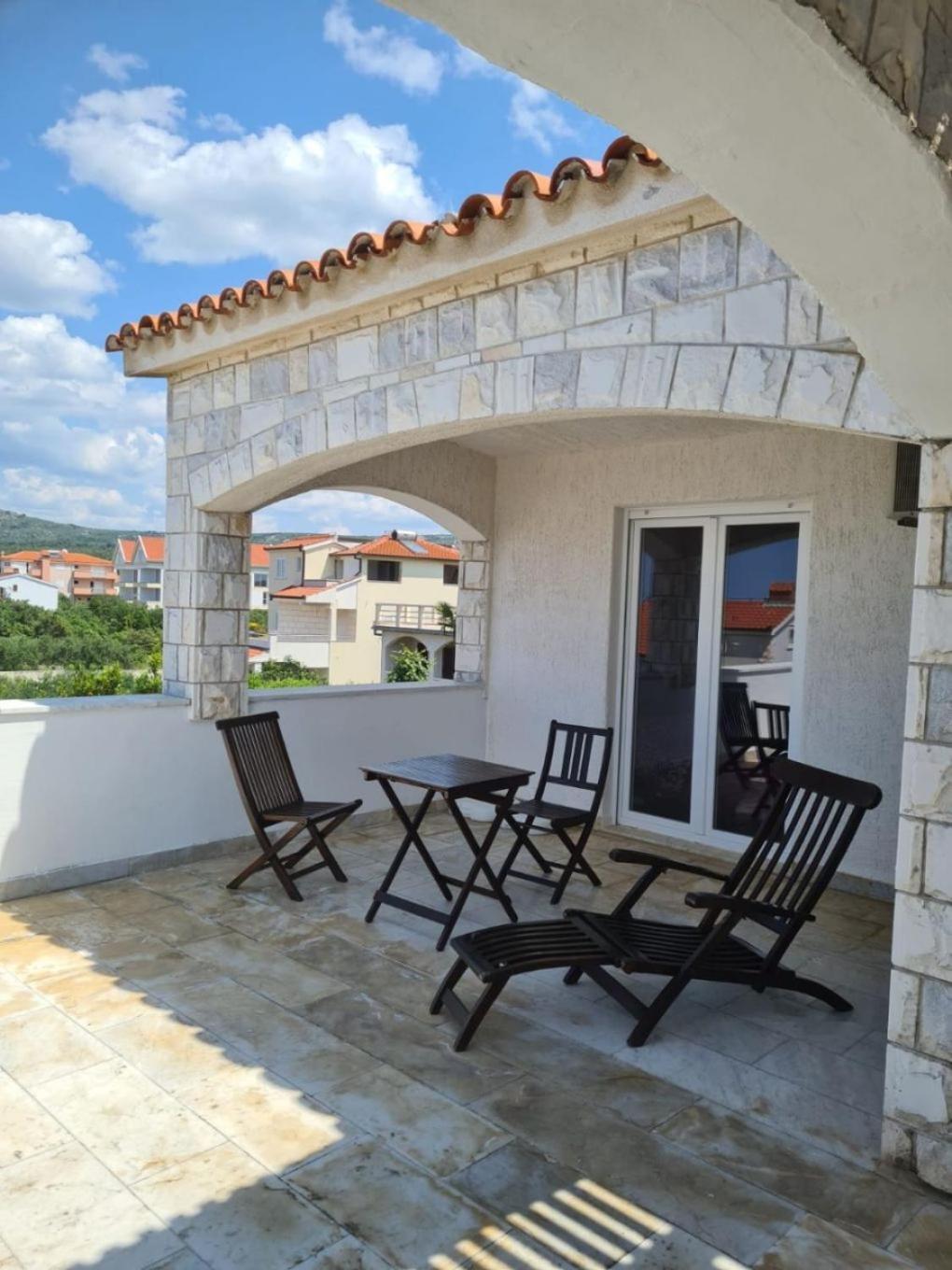 House Villa More 로고즈니차 외부 사진